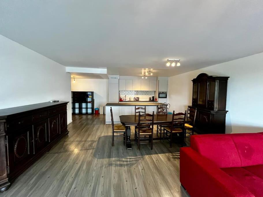 Big Apartment With Parking In Antwerpia Zewnętrze zdjęcie