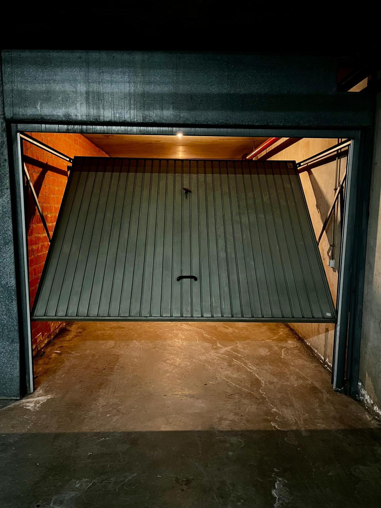 Big Apartment With Parking In Antwerpia Zewnętrze zdjęcie