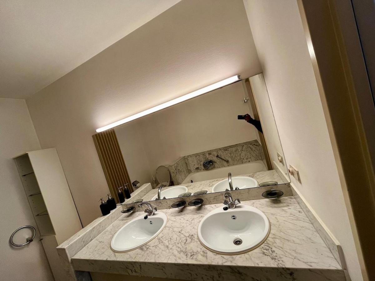 Big Apartment With Parking In Antwerpia Zewnętrze zdjęcie