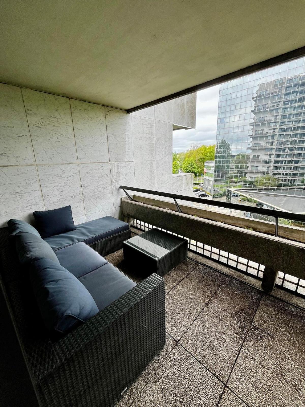 Big Apartment With Parking In Antwerpia Zewnętrze zdjęcie